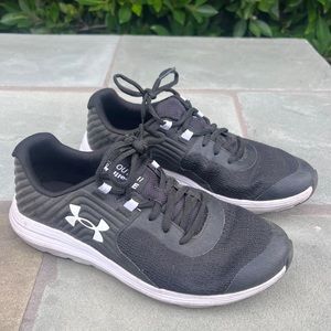 Under Armour Charged Assert Running Shoes, Mens size 7
